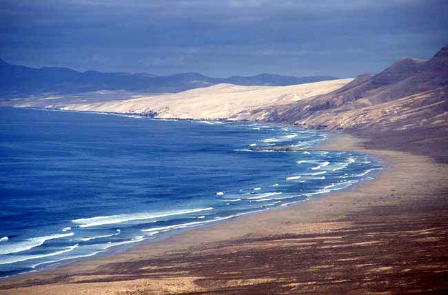 Blick über die Playa de Cofete und die Playa de Barlovento zum Istmo de la Pared - Fuerteventura